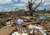 USA: Tornado zabiło co najmniej 295 osób 