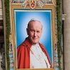 Świat dziękuje za beatyfikację Jana Pawła II