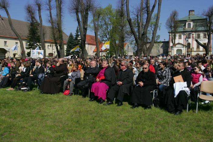 Diecezjalne dziękycznienie za beatyfikację bł. Jana Pawła II w Krzeszowie