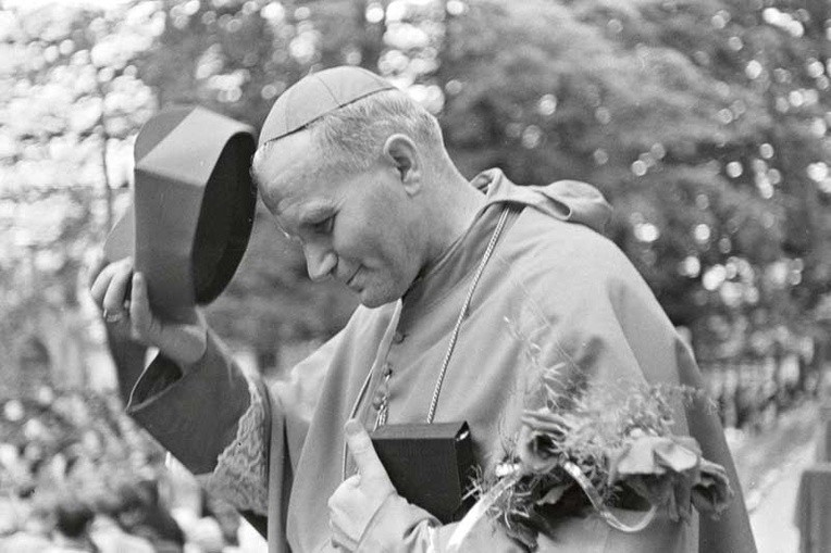 Biskup Karol Wojtyła