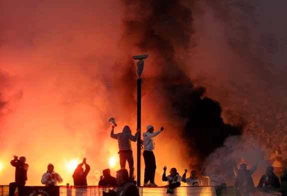 Stadion to nie pole bitwy!