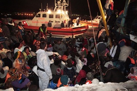 Włochy: Ludzie wpadli do morza