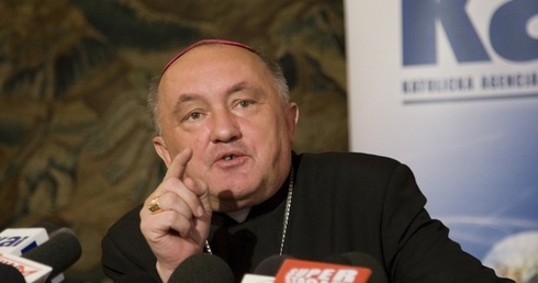 Kard. Nycz o błędzie polskiego Kościoła