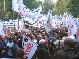 "S" zapowiada: 100 tys. na manifestacjach 