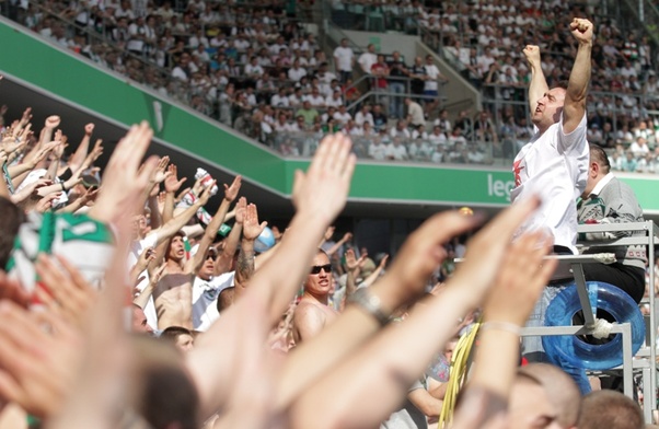 Stadiony Lecha i Legii jednak zamknięte