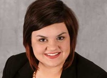 Abby Johnson pracowała w jednej z klinik aborcyjnych Planned Parenthood w Teksasie. Ma za sobą aborcję chirurgiczną i farmakologiczną. Pod koniec 2010 r. nawróciła się. Obecnie pracuje z obrońcami  życia 