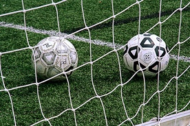 Jezuici lepsi od dominikanów