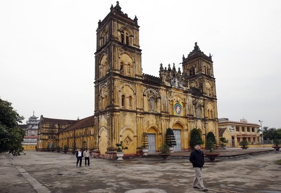 Wietnam: Miny i pałki przeciw katolikom