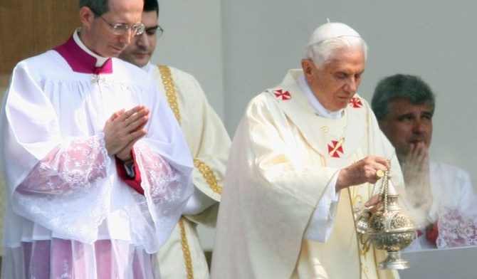 Papież odprawił Mszę dla rodzin 