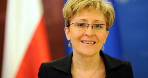Minister Elżbieta Radziszewska