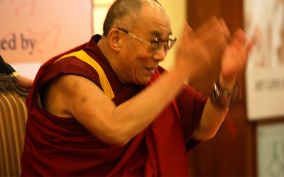 Dalajlama: Świat skupia się na pieniądzu