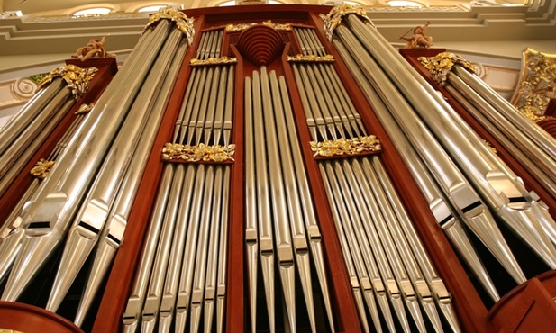 Siostra promuje muzykę kościelną w Rosji