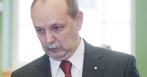 Niejasności w sprawie zawieszenia prokuratora