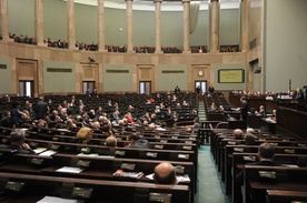 Posłowie za całkowitym zakazem aborcji