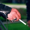 63 proc. sprzedawców sprzedaje papierosy nieletnim