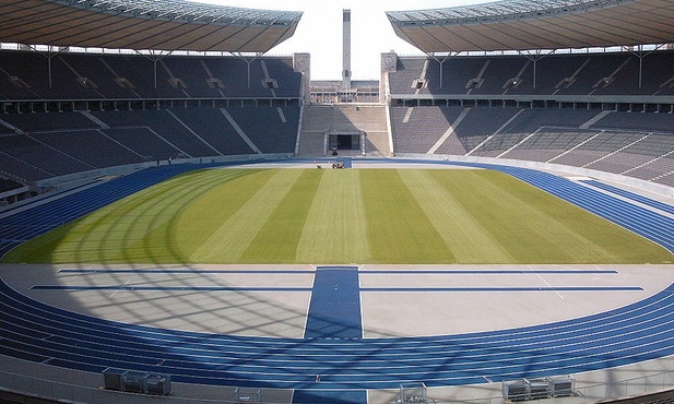 Berlin:  Benedykt XVI na Stadionie Olimpijskim 