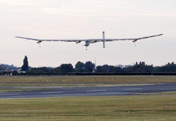 Solar Impulse wylądował w Paryżu