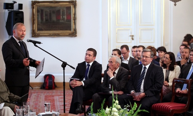 Debacie publicznej brakuje ideowości