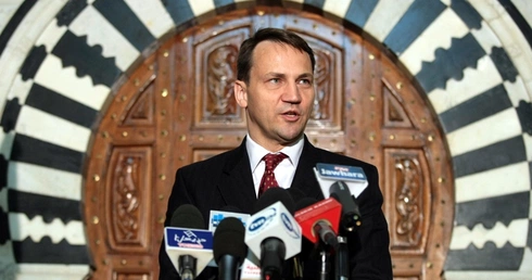 Sikorski zabierze do Polski chrześcijan z Afryki