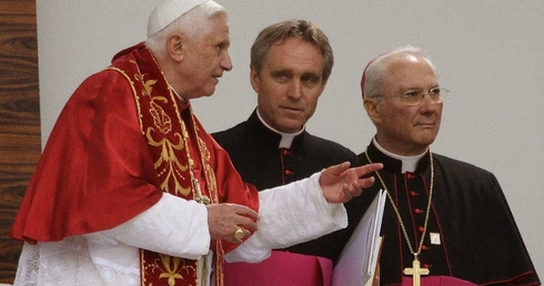 Osobisty sekretarz Papieża fanem Pink Floyd