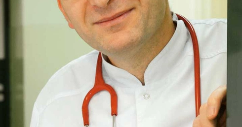 dr Krzysztof Trzaska