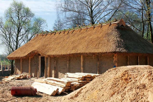 Z pieców poleje się żar