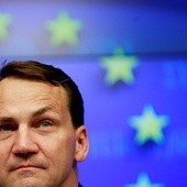 Sikorski chce przemyślanej odpowiedzi