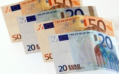 Najbogatsi mają ponad 42 bln dolarów