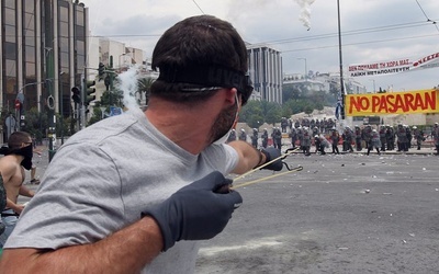 Grecja: Demonstranci atakują