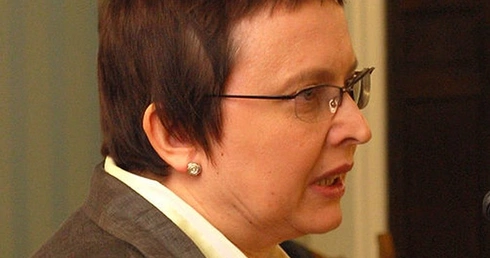 Hall! Pała - siadaj!