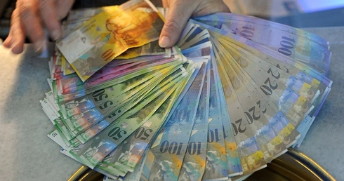 Strefa euro na skraju przepaści