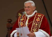 Benedykt XVI: Ziemska logika sprzeczna z logiką Boga