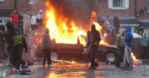 Zamieszki na ulicach Belfastu