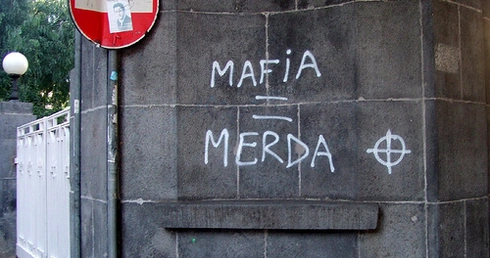 Ksiądz i niepełnosprawni przeciw mafii