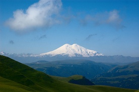 Doradca prezydenta zaginął na Elbrusie. Znaleźli go