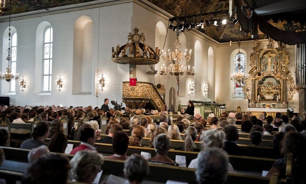 Sprawca z Norwegii groził papieżowi