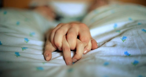 Młodzi mają dość seksualnej swobody