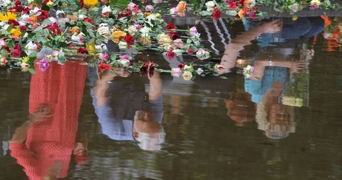 Ponad milion osób w łańcuchu w hołdzie ofiarom zamachu