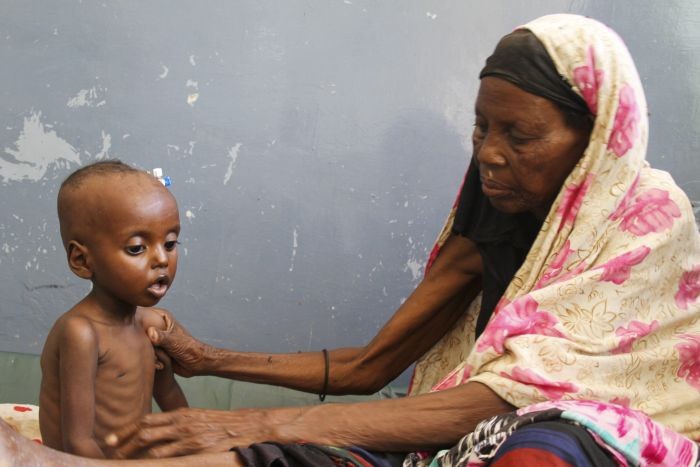 Uchodźcy w Mogadiszu umierają z głodu