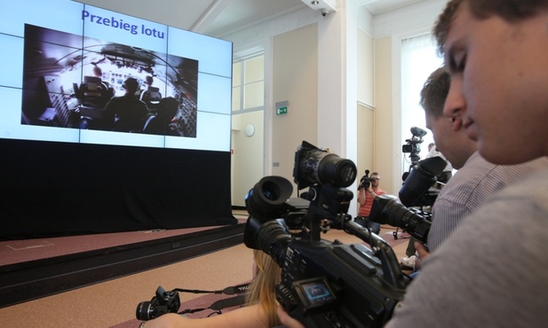 Rosyjskie media o wnioskach polskiej komisji