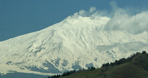 Eksperci: Możliwa wielka erupcja Etny