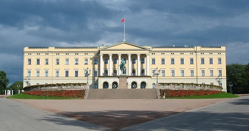 Breivik chciał zaatakować pałac królewski