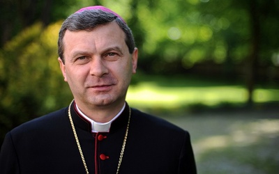 Polski biskup ostro do rządzących