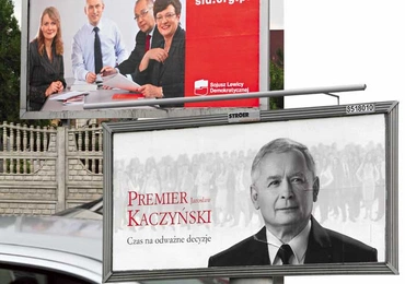 To tylko kampania informacyjna, nie wyborcza – twierdzą politycy uśmiechający się z billboardów