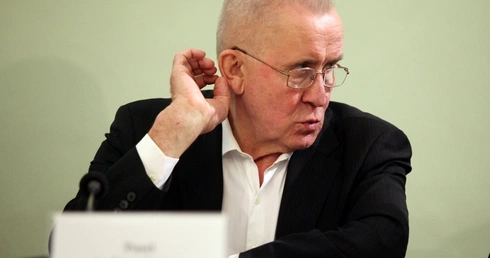 PO: Czuma idzie ręka w rękę z PiS-em