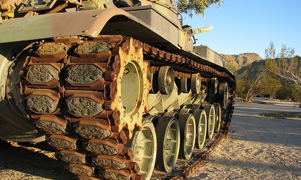 Syria: Czołgi strzelają Deir Ezzor