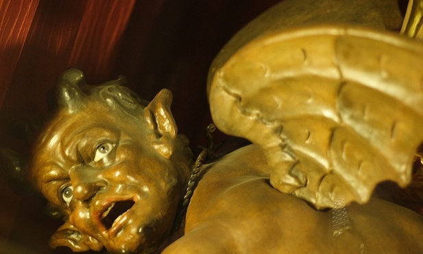 Watykan interweniował