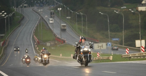Aktorzy z "Ojca Mateusza": Ostrożnie z motorami
