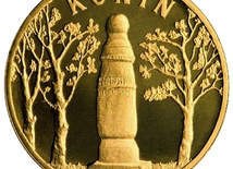 Słup milowy z Konina znalazł się na jednej z pamiątkowych monet z serii "Historyczne Miasta w Polsce".