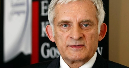 Buzek o Europejskim Dniu Pamięci Ofiar Reżimów Totalitarnych